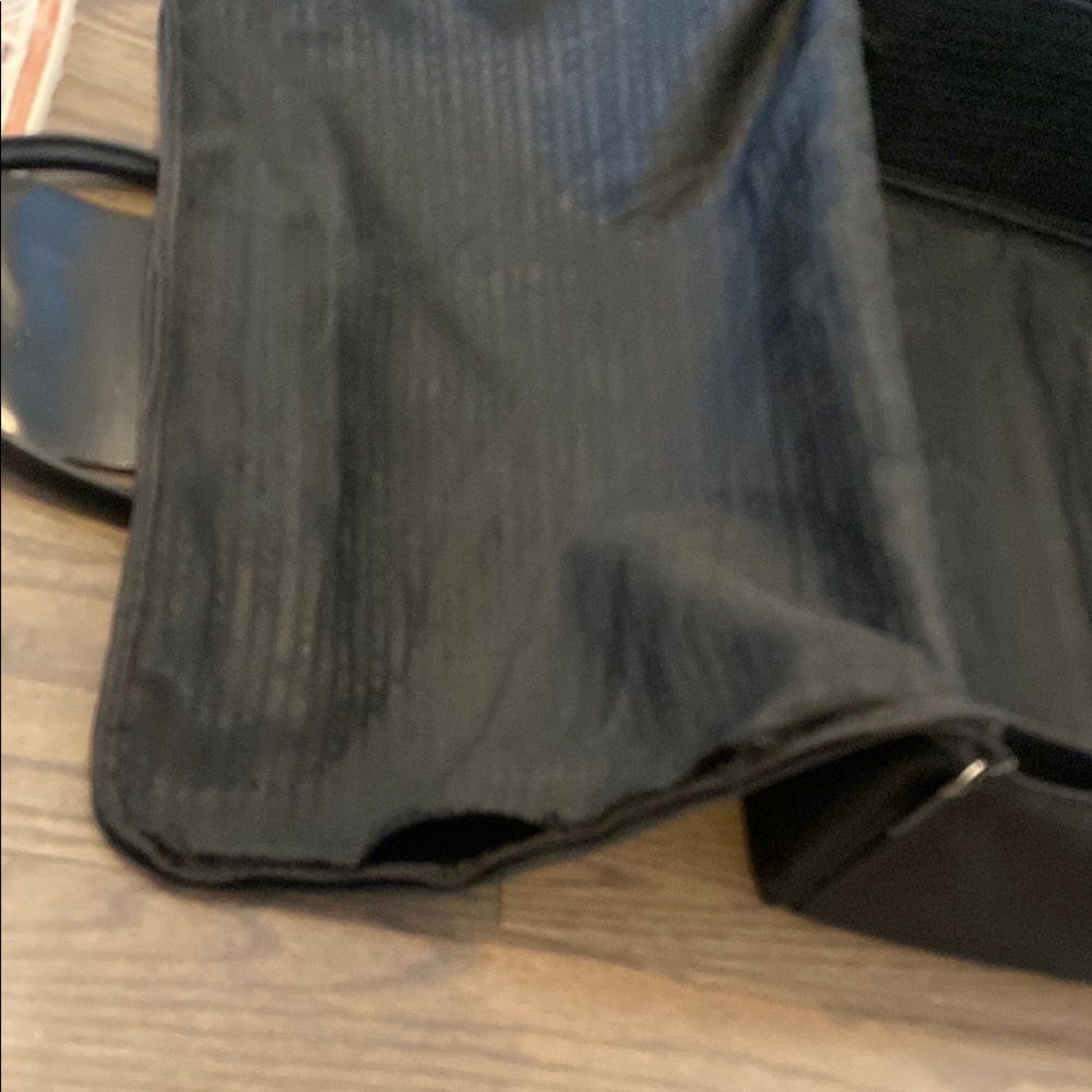 Prada Elegant Black Briefcase /Suitcase - Picture 4 of 4